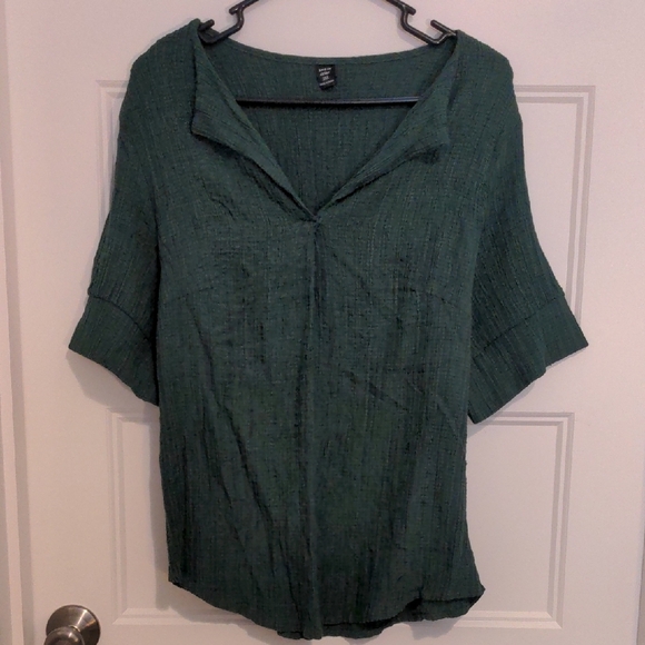 SHEIN Tops - SHEIN Curve 2XL Dark Green Crinkle Texture V-Neck Tunic Top